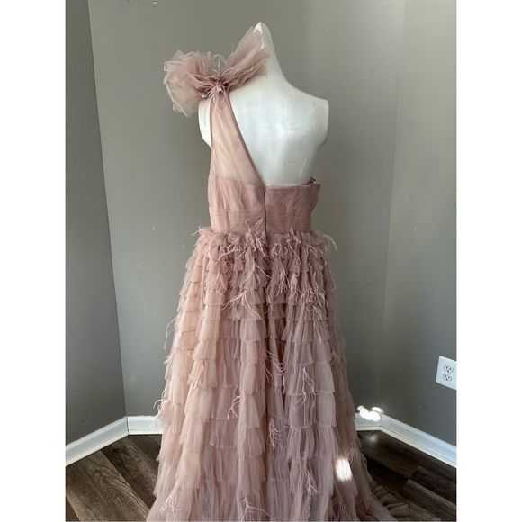 MAC DUGGAL ONE SHOULDER FAUX BOW FEATHER TIERED A LINE GOWN - Picture 8 of 11